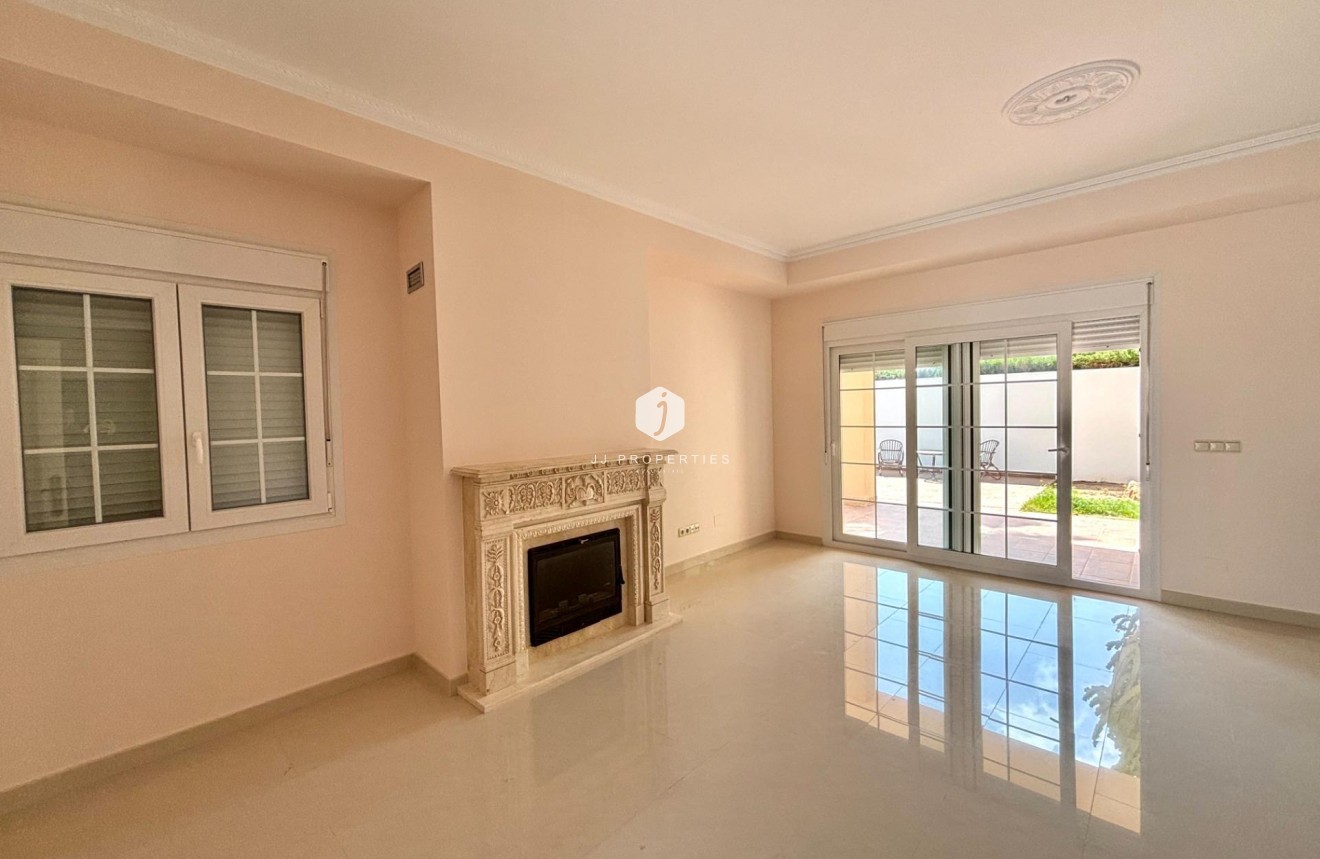 Resale - Villa -
Cabo Roig - Costa Blanca