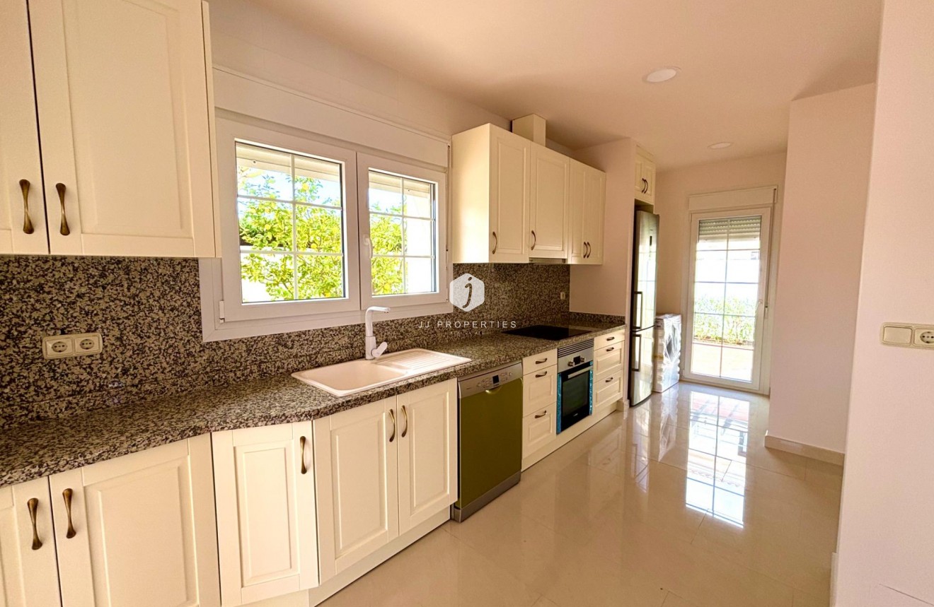 Resale - Villa -
Cabo Roig - Costa Blanca