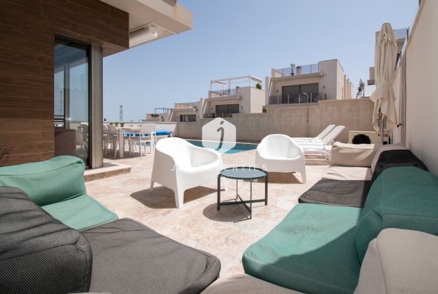Resale - Villa -
Orihuela Costa - Costa Blanca