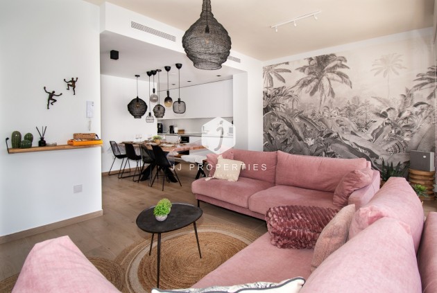 Resale - Villa -
Orihuela Costa - Costa Blanca