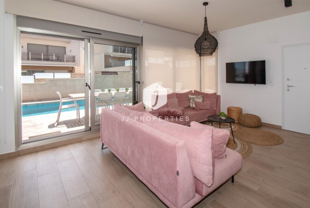 Resale - Villa -
Orihuela Costa - Costa Blanca