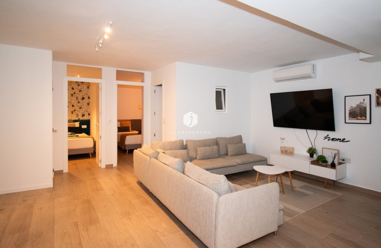 Resale - Villa -
Orihuela Costa - Costa Blanca