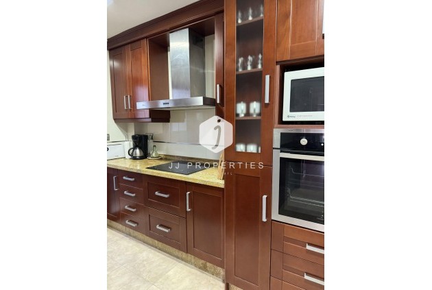Resale - Apartment / flat -
Torrevieja - Playa del Cura