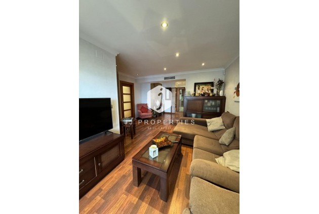 Resale - Apartment / flat -
Torrevieja - Playa del Cura