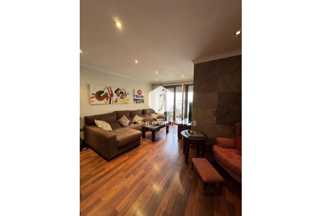 Resale - Apartment / flat -
Torrevieja - Playa del Cura