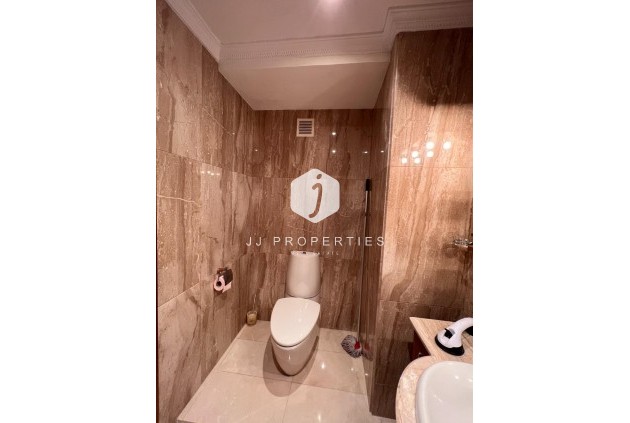 Tweedehands - duplex -
Torrevieja