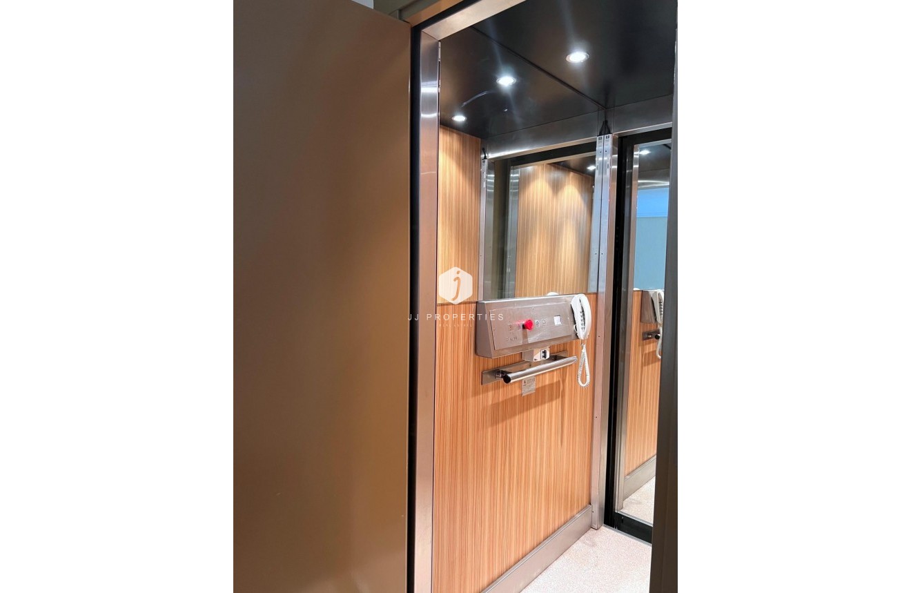 Tweedehands - duplex -
Torrevieja
