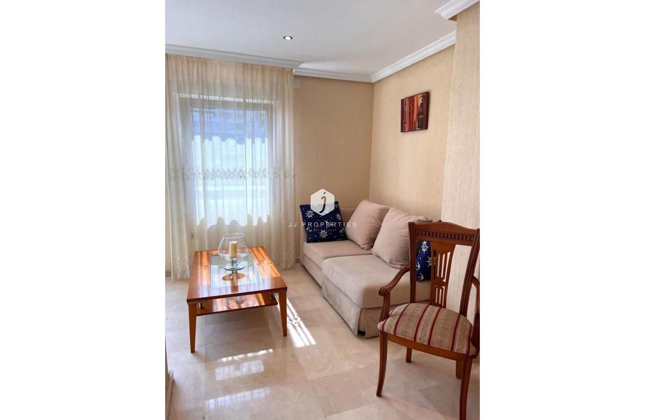 Tweedehands - duplex -
Torrevieja