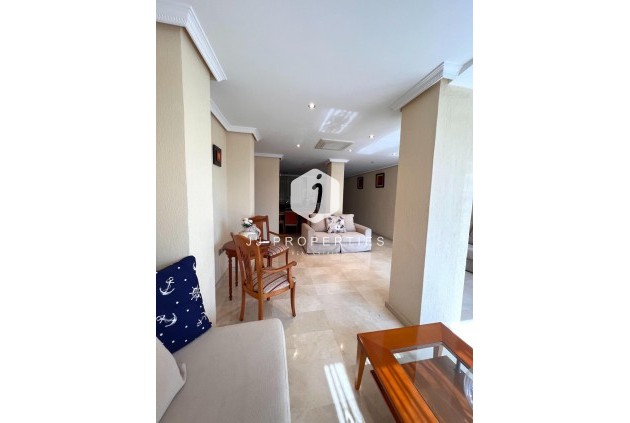 Tweedehands - duplex -
Torrevieja