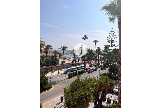 Tweedehands - duplex -
Torrevieja