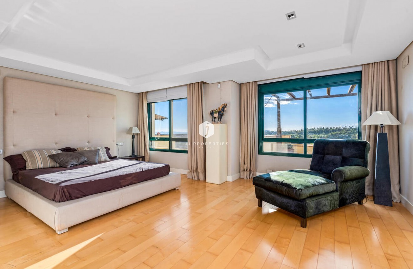 Resale - Penthouse -
Orihuela Costa - Campoamor