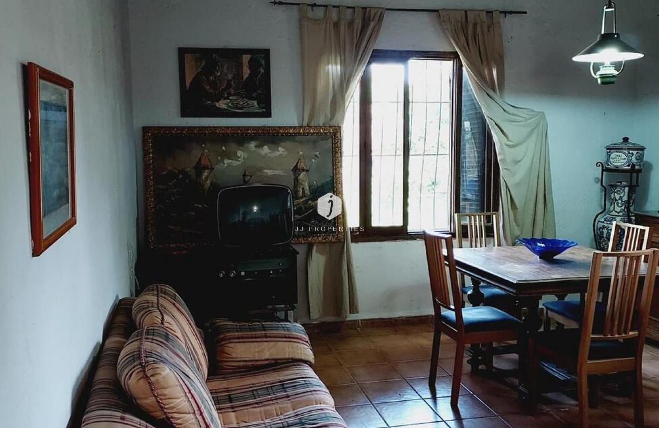 Resale - Villa -
Orihuela Costa - Punta Prima