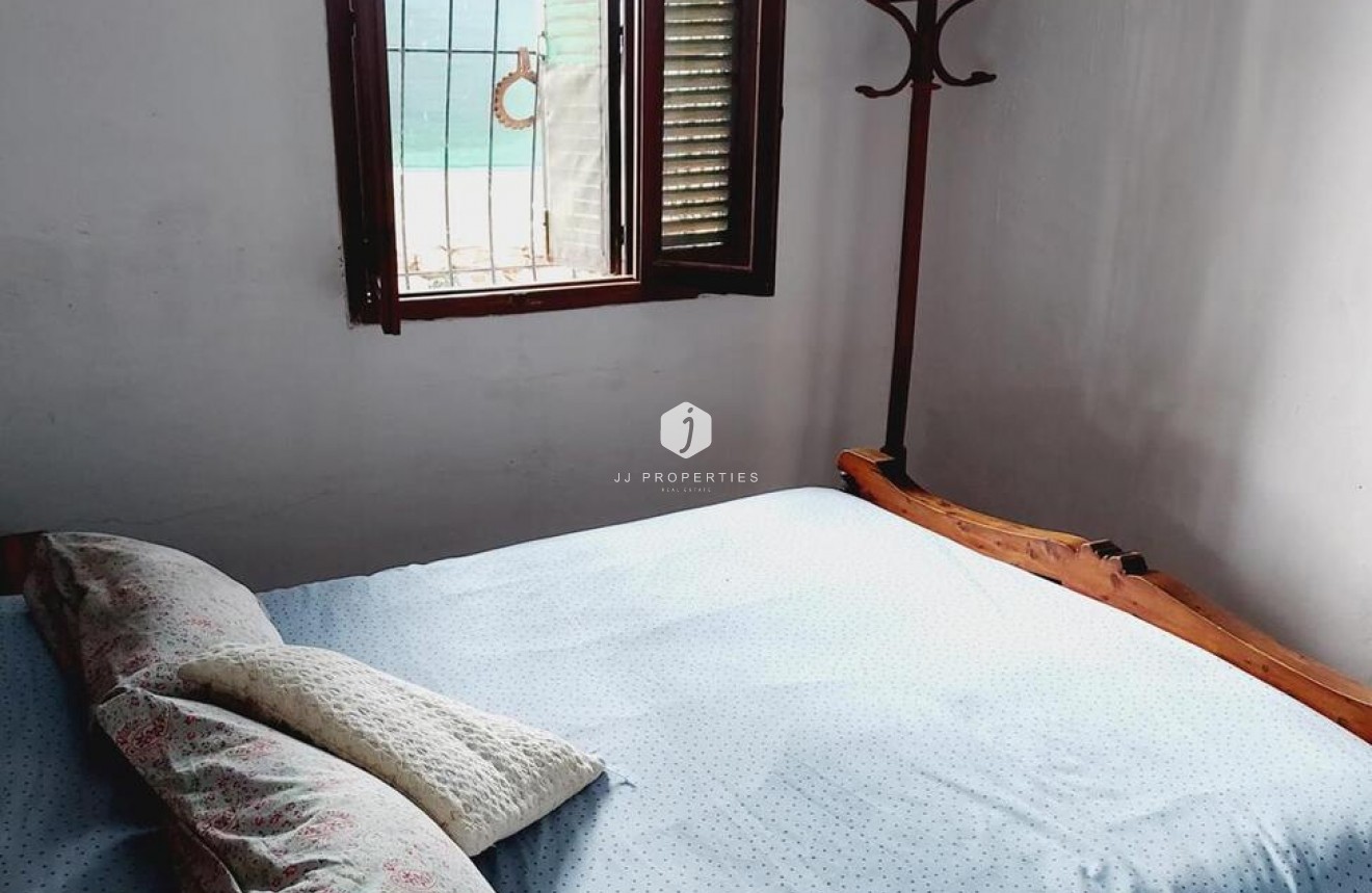 Resale - Villa -
Orihuela Costa - Punta Prima