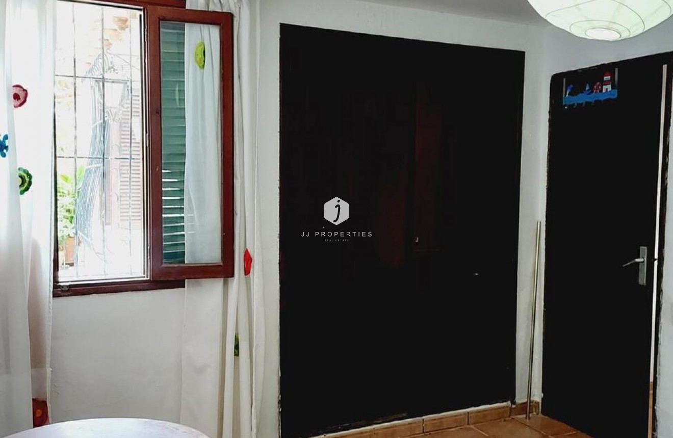 Resale - Villa -
Orihuela Costa - Punta Prima