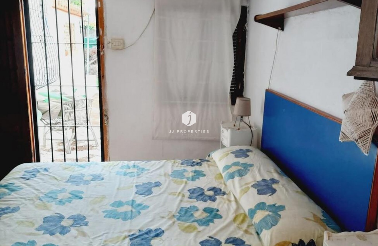 Resale - Villa -
Orihuela Costa - Punta Prima