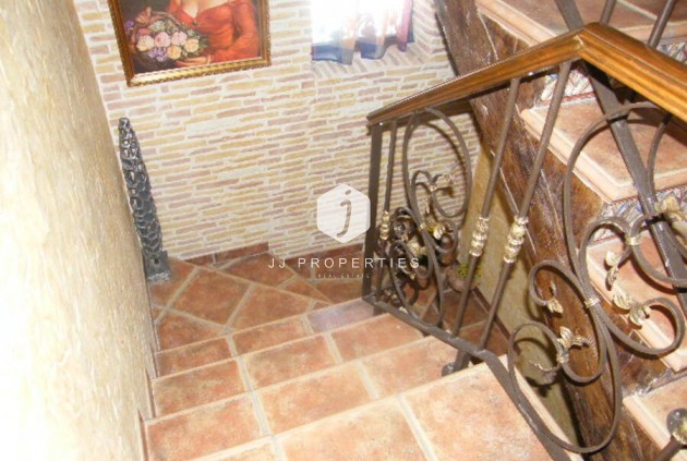 Resale - Chalet -
Daya Nueva - Costa Blanca