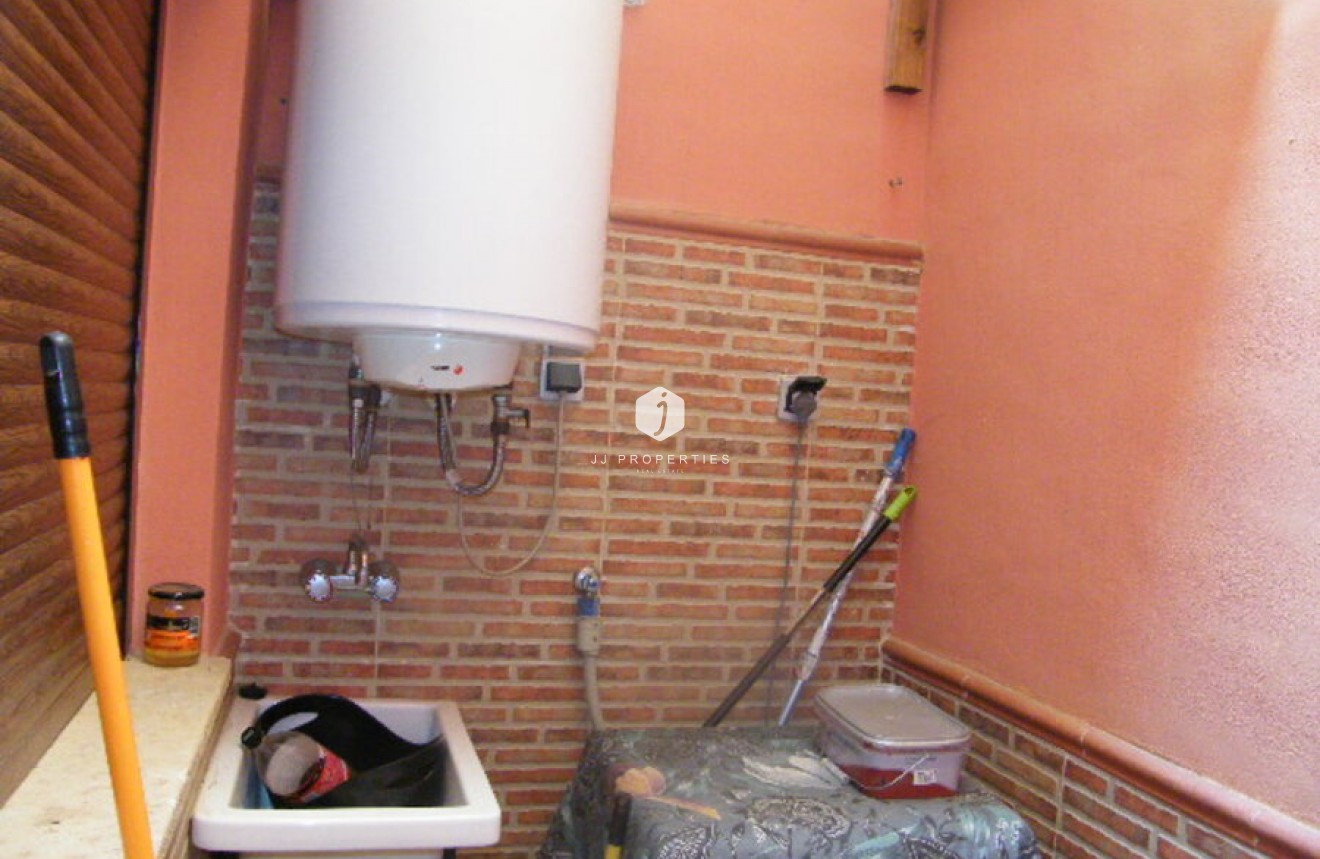 Resale - Chalet -
Daya Nueva - Costa Blanca