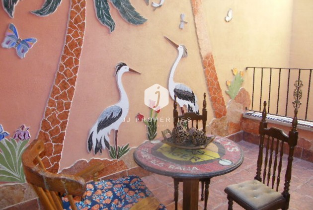 Resale - Chalet -
Daya Nueva - Costa Blanca