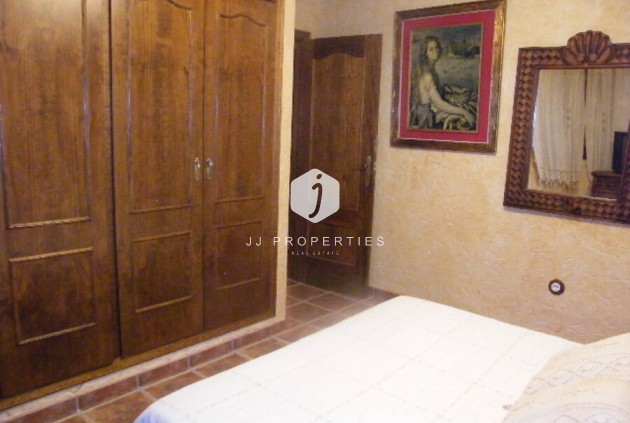 Resale - Chalet -
Daya Nueva - Costa Blanca