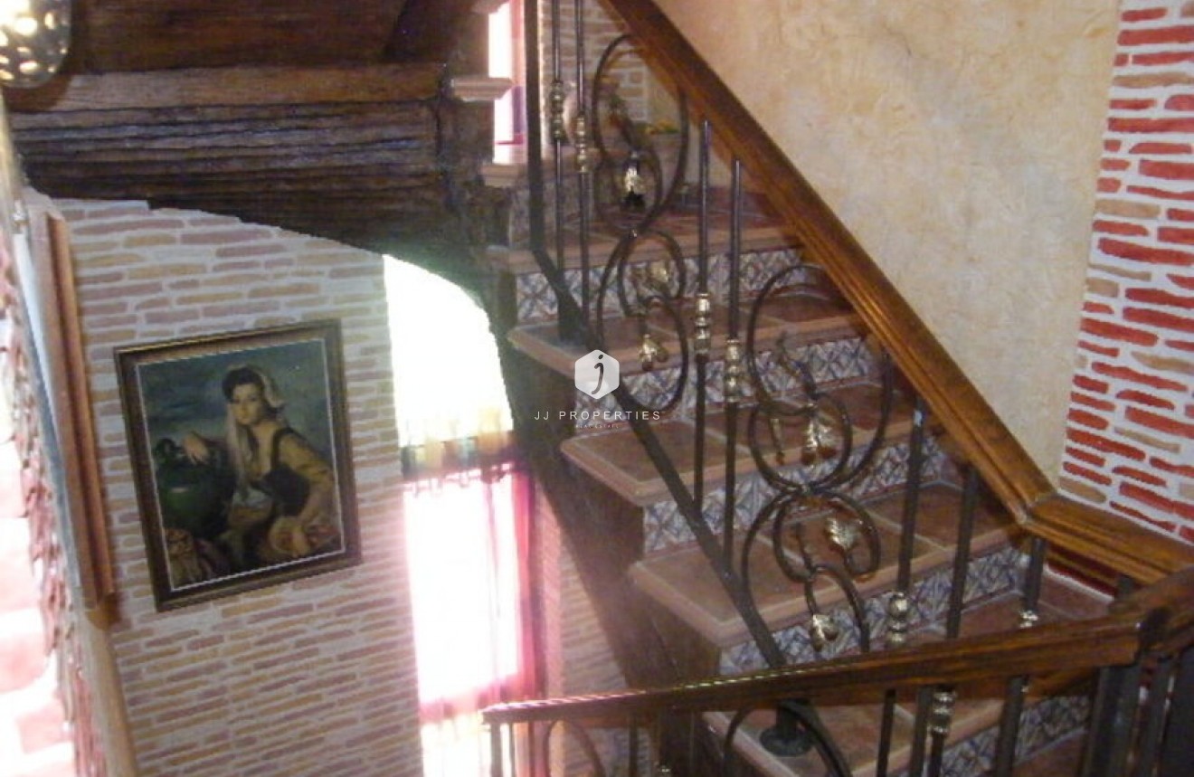 Resale - Chalet -
Daya Nueva - Costa Blanca