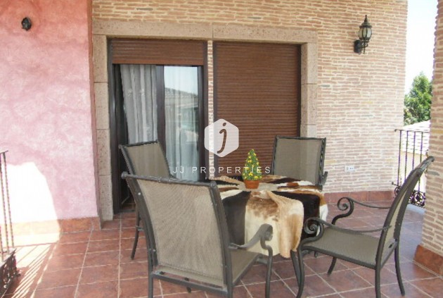 Resale - Chalet -
Daya Nueva - Costa Blanca