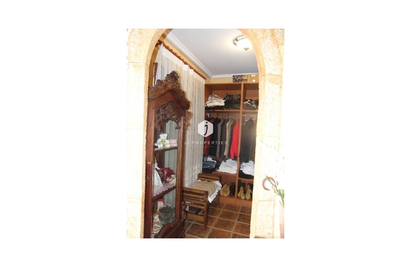 Resale - Chalet -
Daya Nueva - Costa Blanca