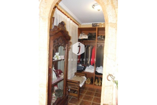 Resale - Chalet -
Daya Nueva - Costa Blanca