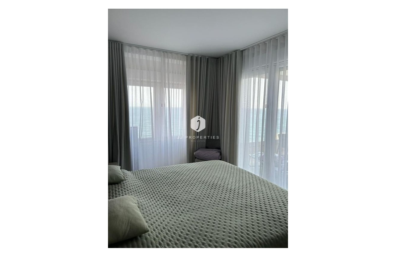 Resale - Penthouse -
Punta Prima - Costa Blanca