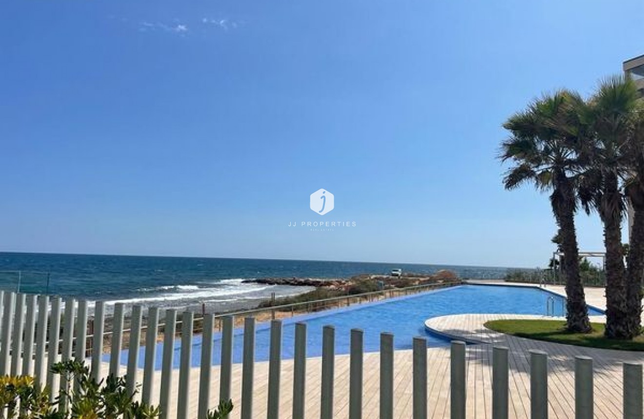 Resale - Penthouse -
Punta Prima - Costa Blanca