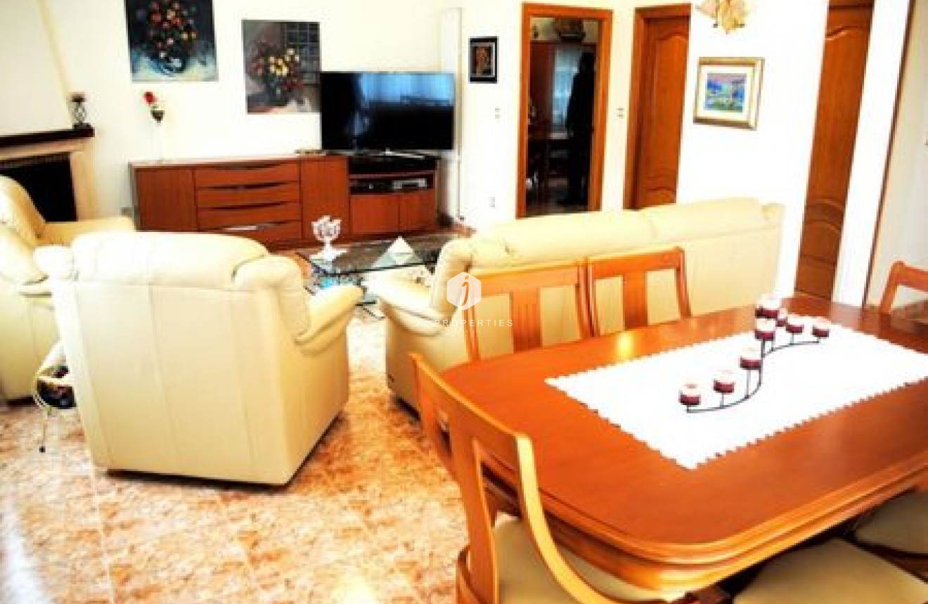 Resale - Villa -
La Zenia - Costa Blanca
