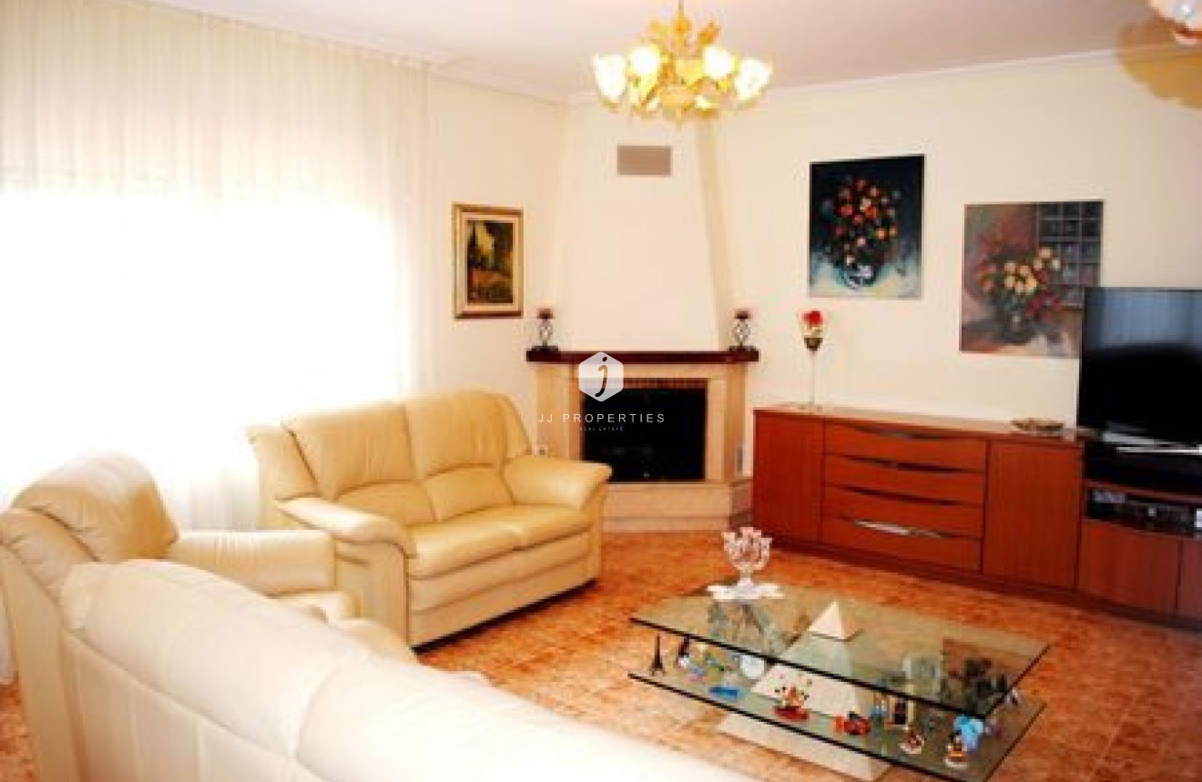 Resale - Villa -
La Zenia - Costa Blanca