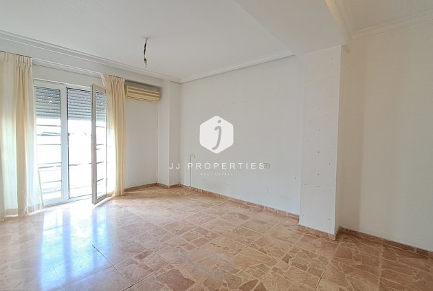 Resale - Apartment / flat -
Torrevieja - Costa Blanca