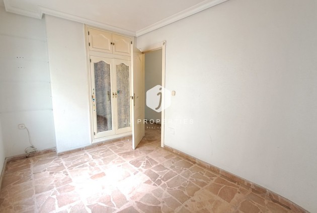 Resale - Apartment / flat -
Torrevieja - Costa Blanca