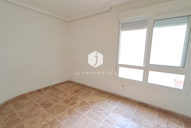 Resale - Apartment / flat -
Torrevieja - Costa Blanca