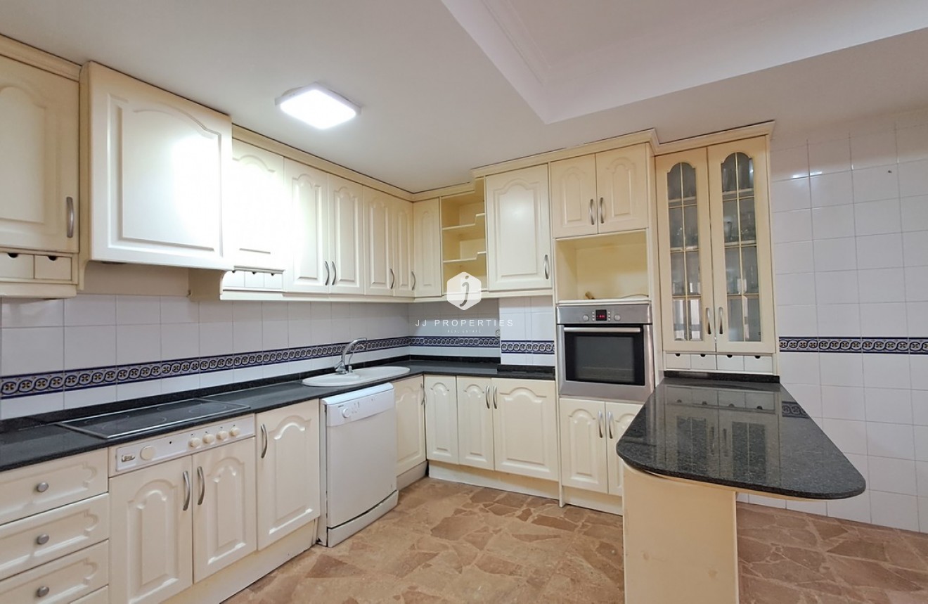 Resale - Apartment / flat -
Torrevieja - Costa Blanca