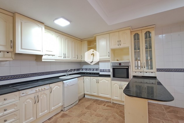 Resale - Apartment / flat -
Torrevieja - Costa Blanca