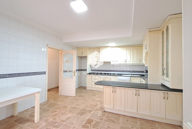 Resale - Apartment / flat -
Torrevieja - Costa Blanca