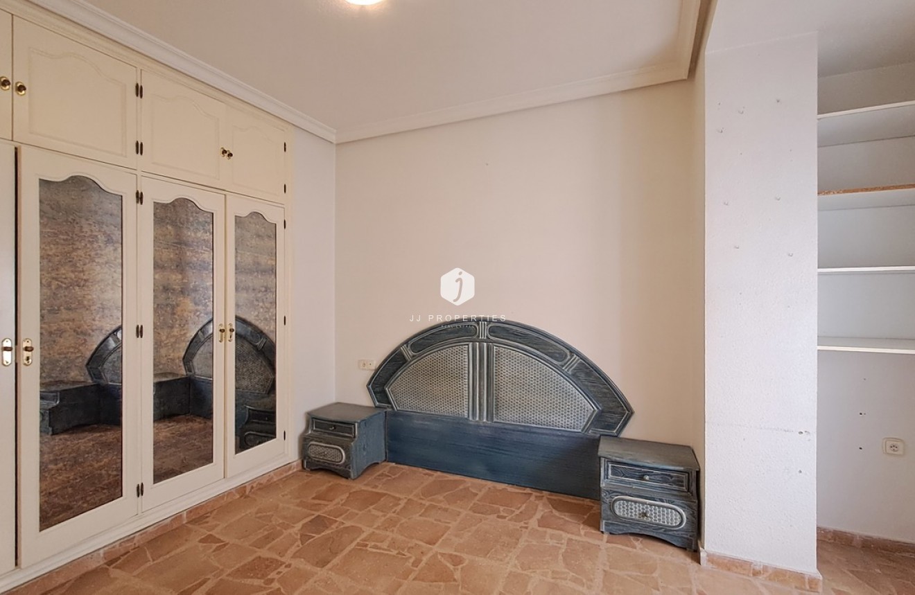 Resale - Apartment / flat -
Torrevieja - Costa Blanca