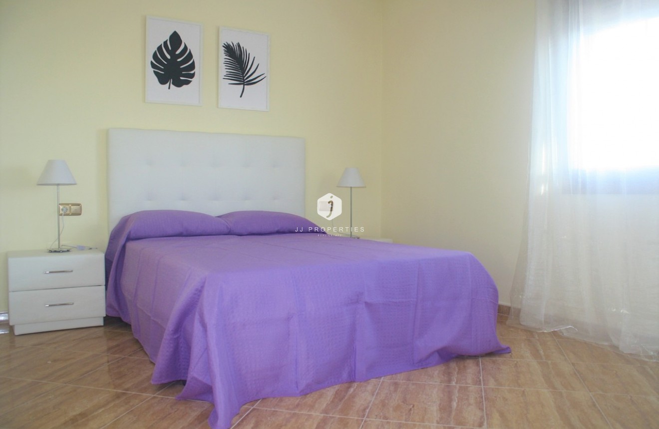 Resale - Villa -
Los Altos - Costa Blanca