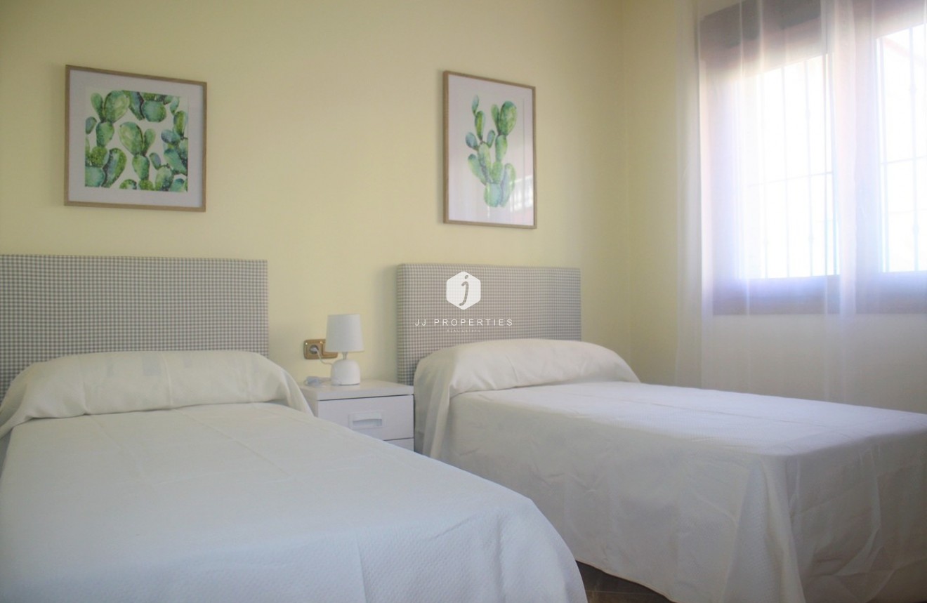 Resale - Villa -
Los Altos - Costa Blanca