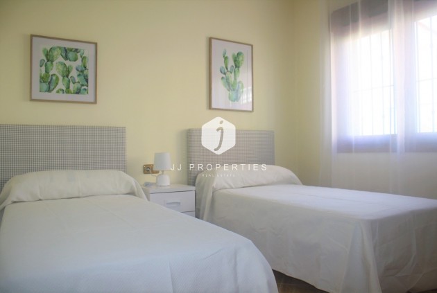 Resale - Villa -
Los Altos - Costa Blanca