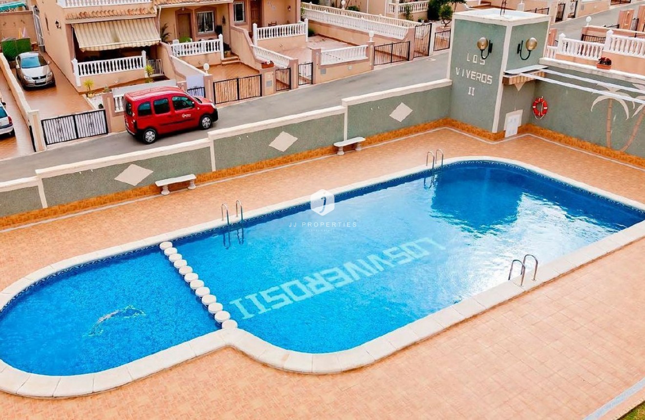 Resale - Chalet -
Los Altos - Costa Blanca