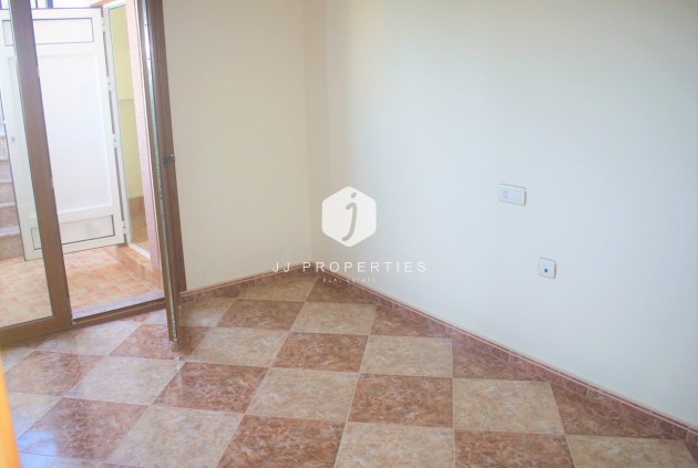 Resale - Chalet -
Los Altos - Costa Blanca
