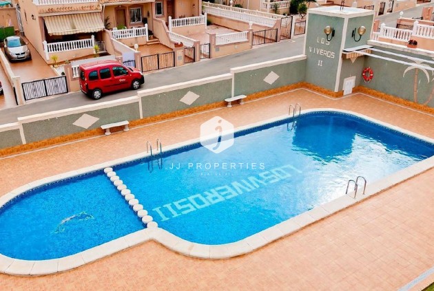Resale - Chalet -
Los Altos - Costa Blanca