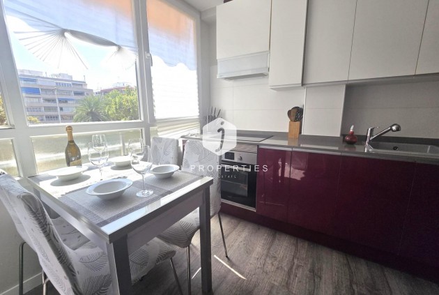 Resale - Apartment / flat -
Torrevieja - Playa del Cura