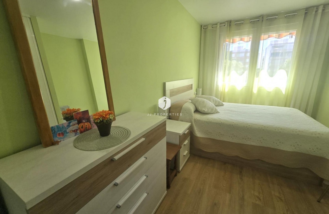 Resale - Apartment / flat -
Torrevieja - Playa del Cura
