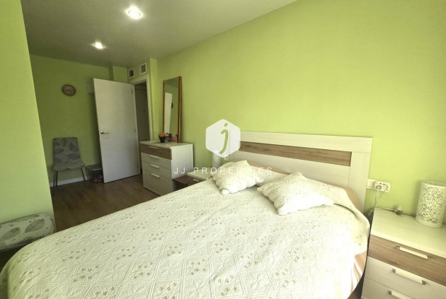 Resale - Apartment / flat -
Torrevieja - Playa del Cura