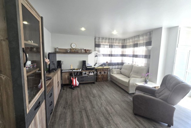 Resale - Apartment / flat -
Torrevieja - Playa del Cura