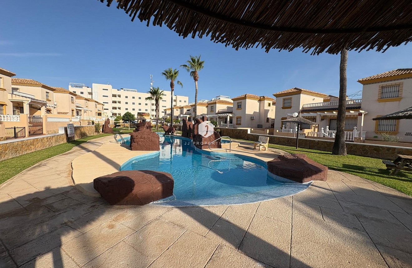 Resale - Apartment / flat -
Orihuela Costa - Costa Blanca
