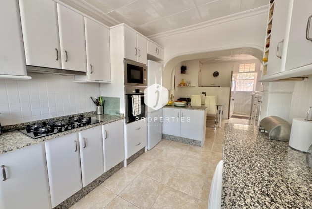 Resale - Villa -
Dolores - Comunidad Valenciana